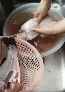 Make The roasted fish step 0