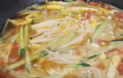Make Sour cucumber tomato soup step 4