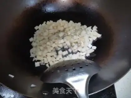 Make Scrambled salt pepper step 2