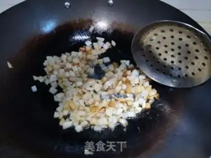 Make Scrambled salt pepper step 3
