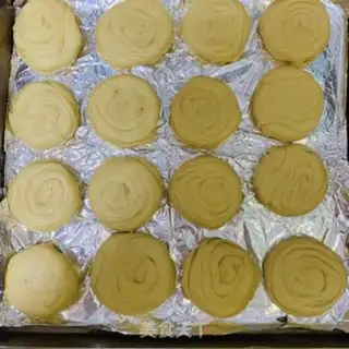 Make Potato + red bean pie step 13