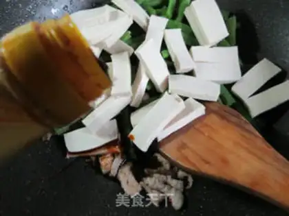 Make Five flowers, beans, tofu step 6