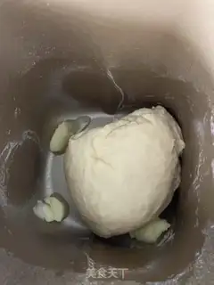 Make Onion pine rolls step 2