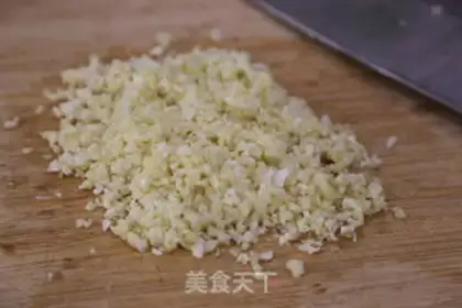 Make Garlic lobster tail step 5