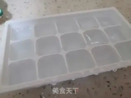 Make Colored fruit ice step 1