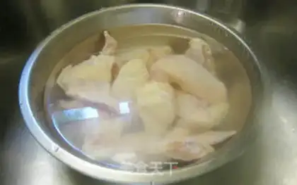 Make Beer with chicken wings step 0