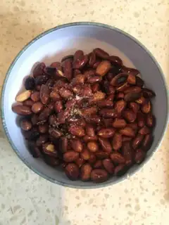 Make Pepper salt peanuts step 4