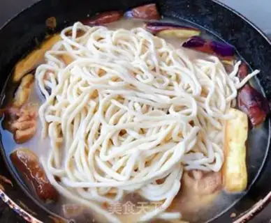 Make Chicken leg eggplant noodles step 9