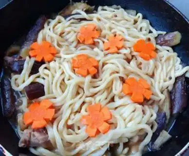 Make Chicken leg eggplant noodles step 10