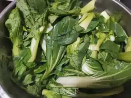Make Family oil noodles step 0