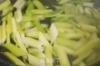 Make Celery and shrimp step 3