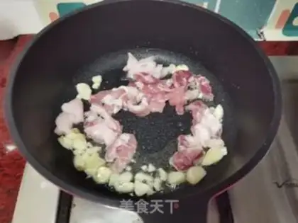 Make A golden mushroom fan step 2