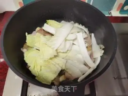 Make A golden mushroom fan step 4