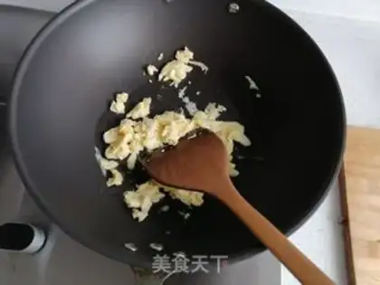 Make Egg fried rice step 3