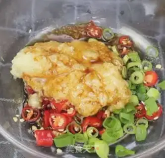 Make Garlic eggs step 1