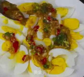 Make Garlic eggs step 3