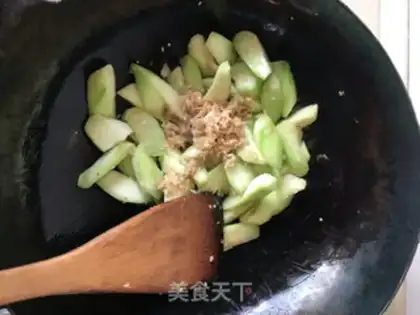 Make Shrimp-skinned smelt step 2