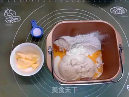 Make Peanut butter cheese, ham and yogurt roll step 5