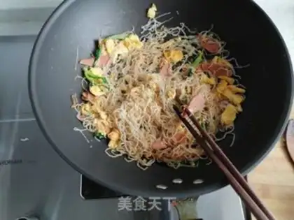 Make Three pieces of rice powder step 4