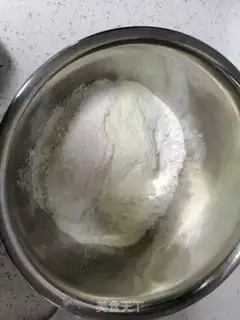 Make Meat pizza step 1