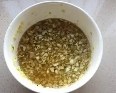 Make Garlic lobster step 2