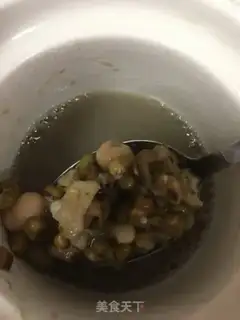 Make Chicken head, lily green bean soup step 3