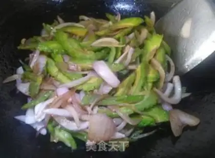 Make Onion fried bitter melon step 3