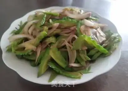 Make Onion fried bitter melon step 5