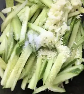 Make A cucumber with cucumber step 8