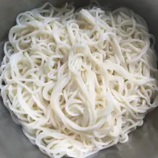 Make cucumber silk noodles step 4