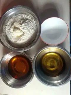 Make The egg yolk mooncake step 0
