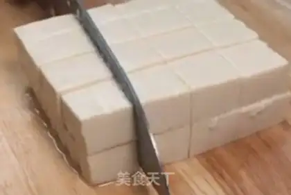 Make Eggs and tofu step 0