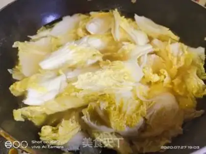 Make Chicken soup cabbage step 2