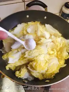 Make Chicken soup cabbage step 3
