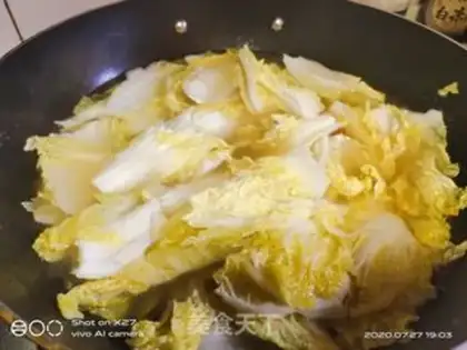 Make Chicken soup cabbage step 4