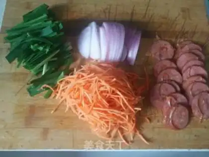 Make Ham intestinal pasta step 1