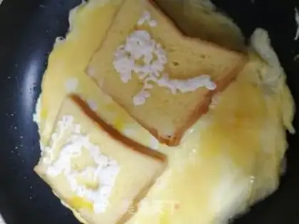 Make Egg sandwich step 1
