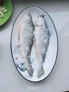 Make Soy and squirt fish step 1