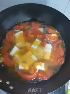 Make Tomato egg tofu soup step 4