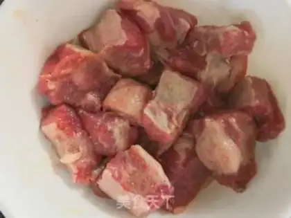 Make Pineapple ribs step 1