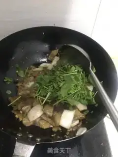 Make Onion-scrambling pink round step 9
