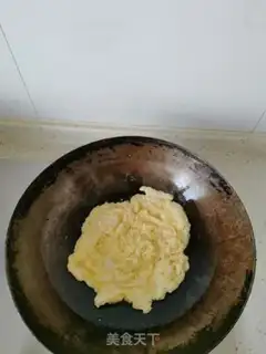 Make Tomato egg pepper noodles step 3