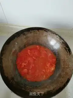 Make Tomato egg pepper noodles step 5
