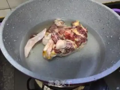 Make Pork soup step 0