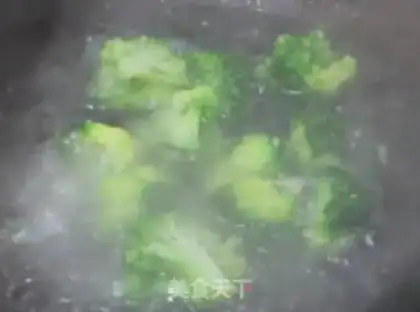 Make Chicken cake with broccoli step 0