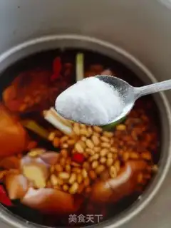 Make Soybeans for pork feet step 6