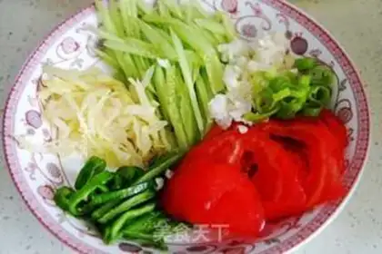 Make Spicy corn noodles step 5