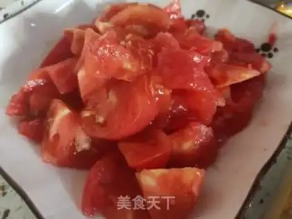 Make Tomato fried eggs step 1