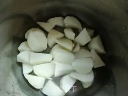 Make Snow toad bone soup step 2