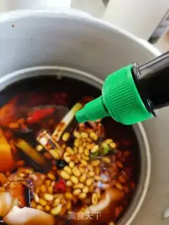 Make Soybeans for pork feet step 8